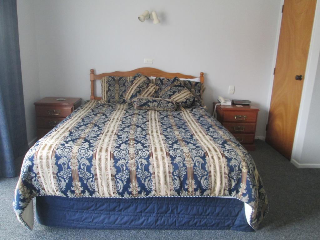 Awatea Park Motel Palmerston North Eksteriør billede